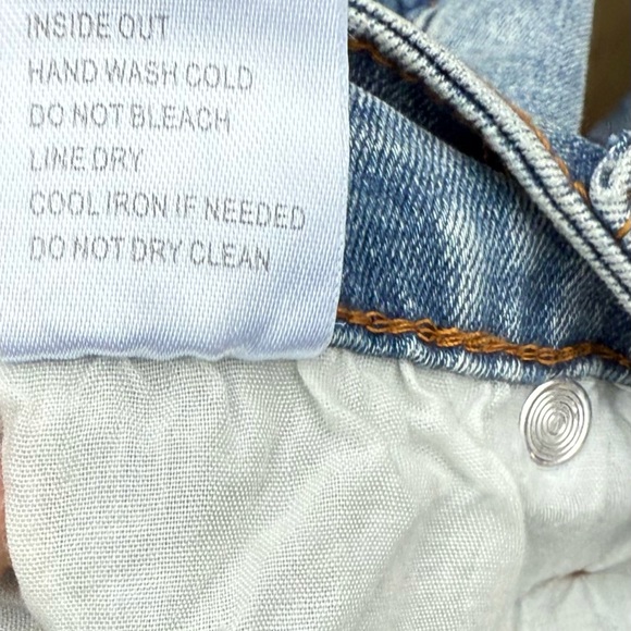 Unique Grunge/Boho High Waisted, loose fitting Jeans with fringe Cargo pockets - Picture 6 of 7